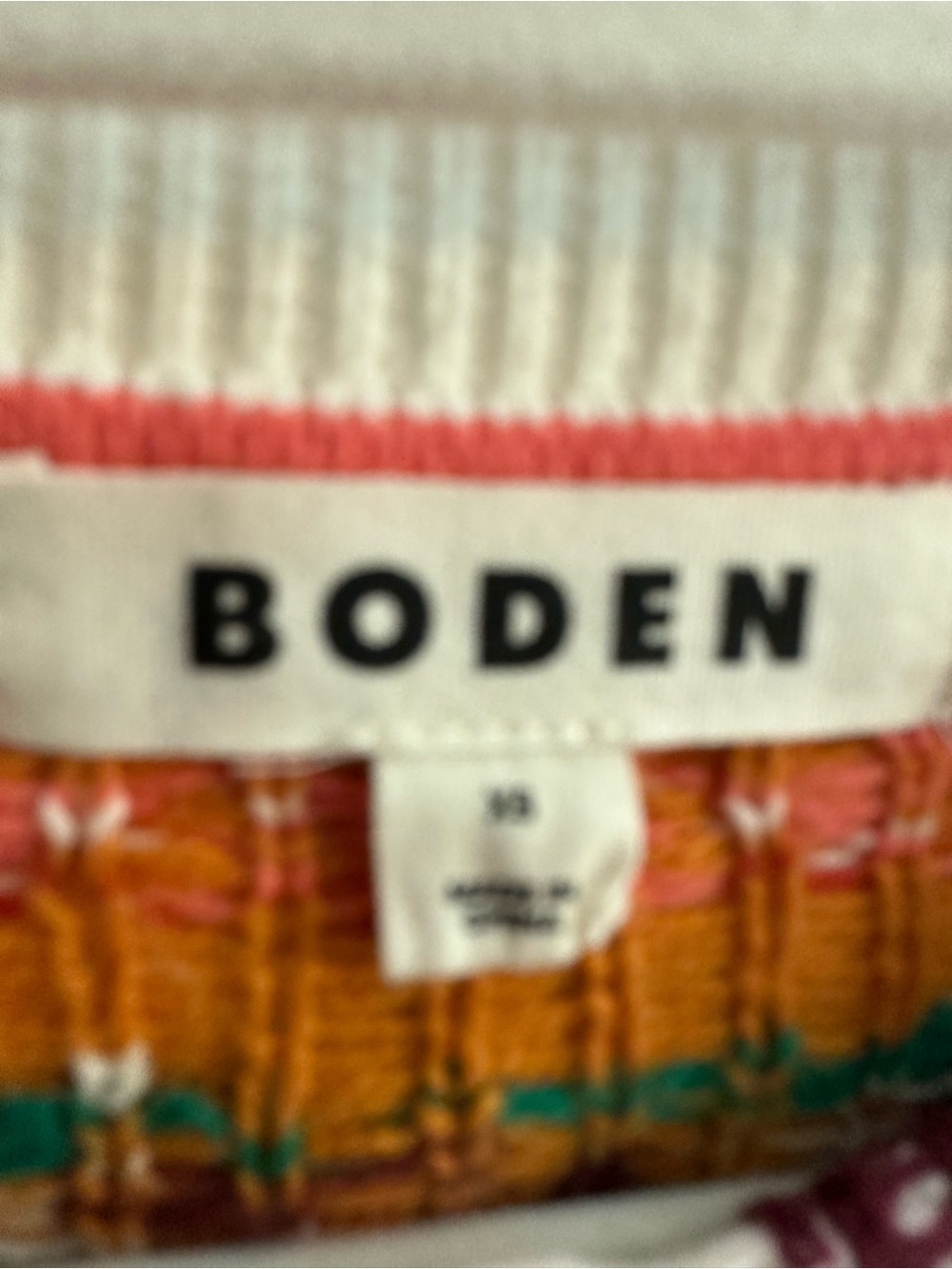 Womens Boden Cardigan Sweater with ADORABLE Multi-Color Apple Motif - Picture 2 of 7